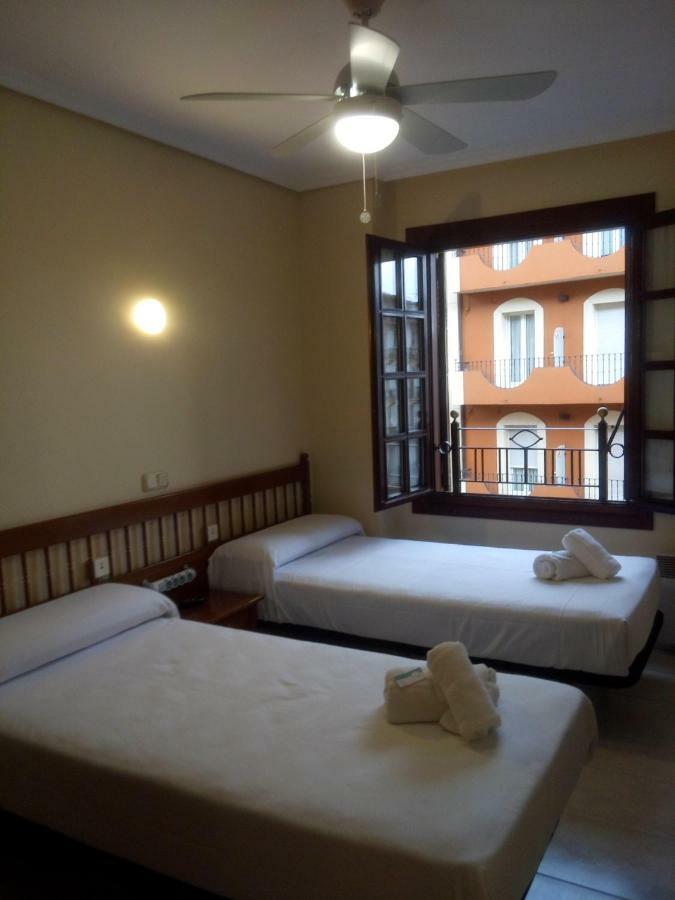 Los Fronterizos Hotel Irun Phòng bức ảnh